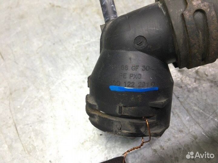 Патрубок радиатора Skoda Octavia (A5 1Z)