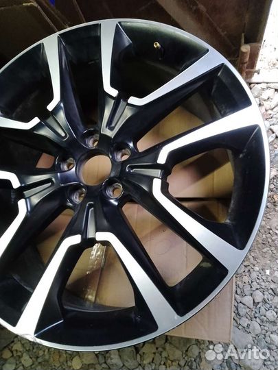 Диск литой Вольво