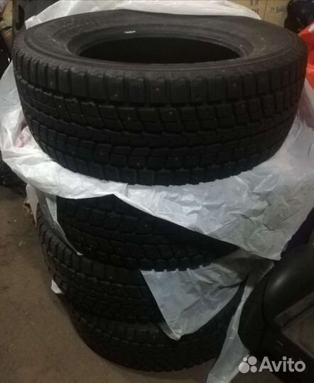 Dunlop SP Winter Ice 01 285/60 R18 116T