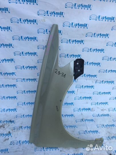 Крыло Volvo s40