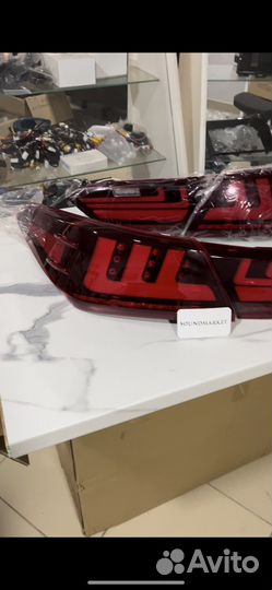 Задние фонари на Toyota Camry 70 Lexus Style