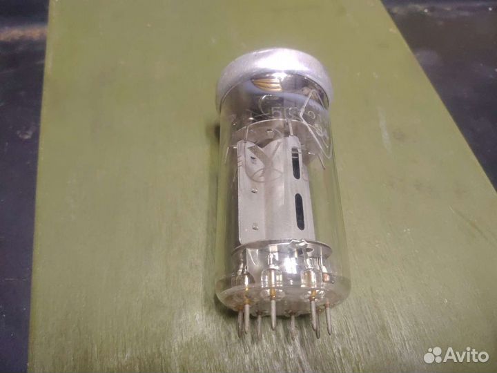 Электровакууная радио лампа