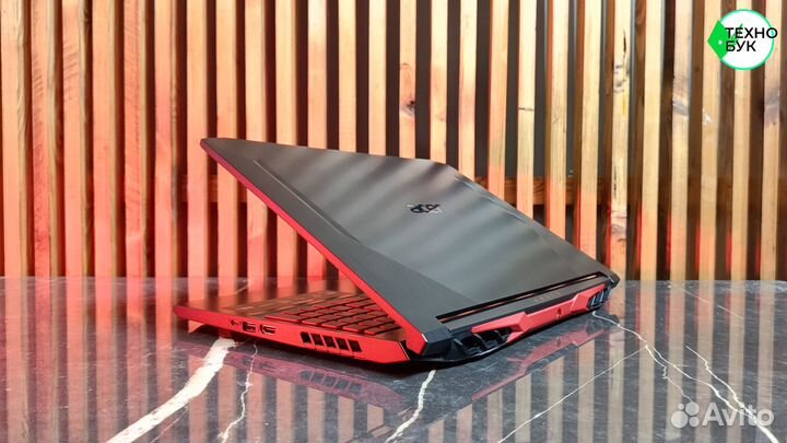Игровой ноутбук Acer Nitro 5 AN515 на SSD NVMe