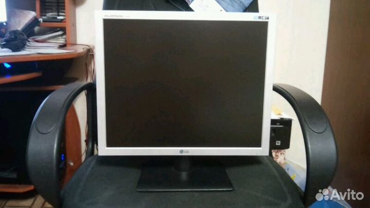 LG flatron 19'