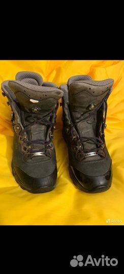 Треккинговые ботинки 38 женские lowa