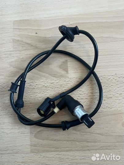 Датчик ABS передний Jaguar X300