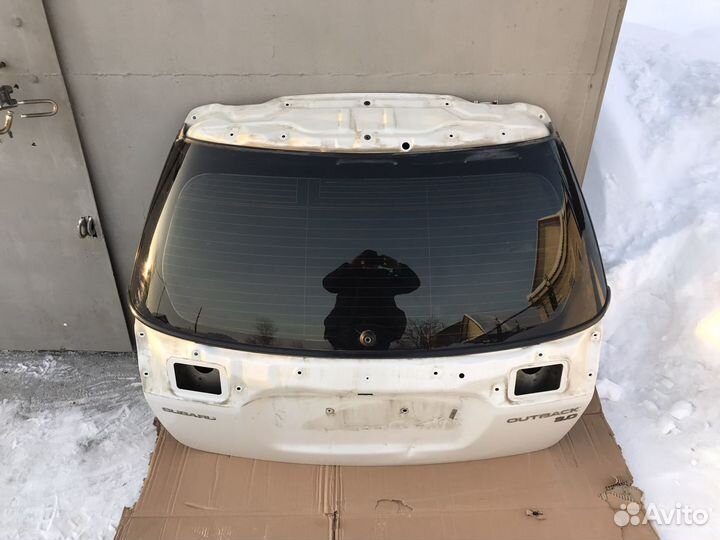Заднияя 5-я Дверь на Субару Аутбек 2006г кузовbp