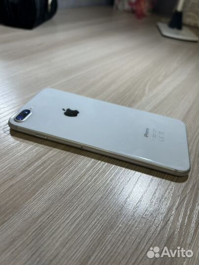 Телефон iPhone 8 plus