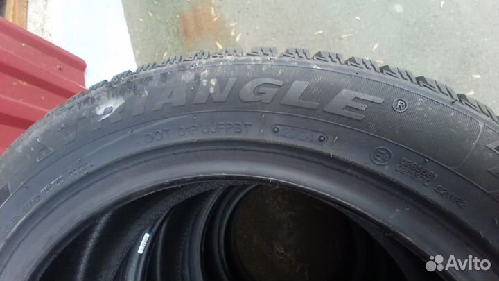 Triangle IcelynX TI501 215/55 R17 98T