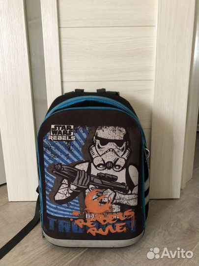 Рюкзак школьный