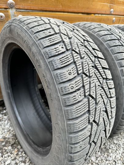 Nokian Tyres Hakkapeliitta 7 215/55 R17