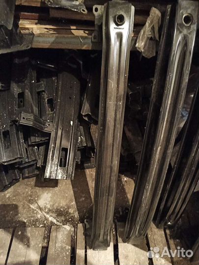 Skoda Yeti Шкода Йети Усилитель заднего бампера