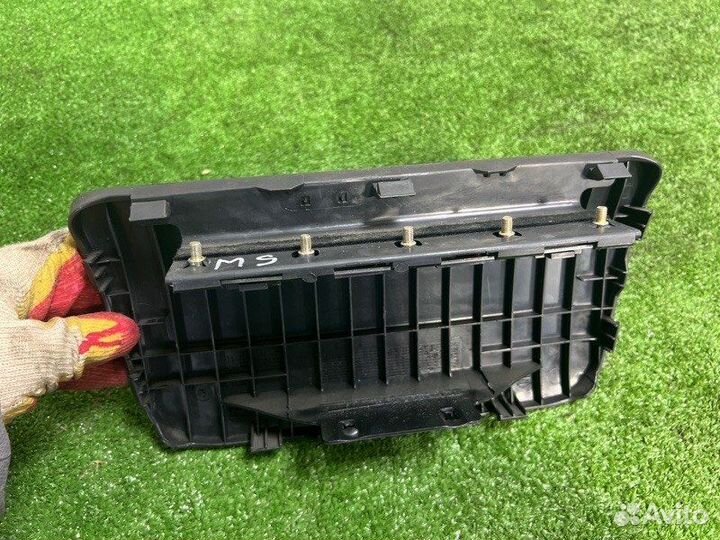 Крышка подушки безопасности Mitsubishi Space Star