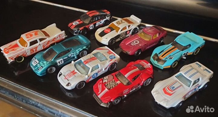 Машинки Hot wheels
