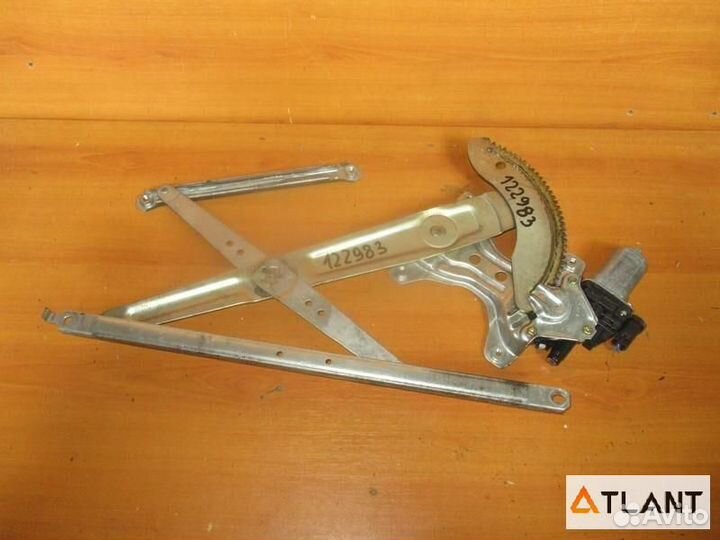 Стеклоподъемник передний правый daihatsu hijet