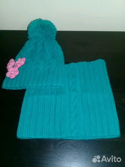 Новый комплект на весну/осень Шапка +снуд ручной в