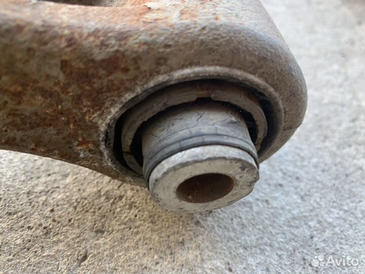 Рычаг задний нижний левый правый Mercedes W164 ML