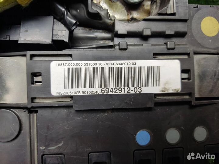 Блок предохранителей BMW 3 E90/E91 (2005-2012)