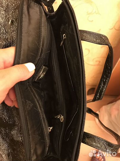 Сумка из натуральной кожи лаковая