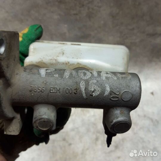 Тормозной цилиндр главный Рено Логан 1