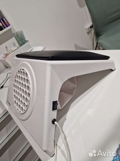 Настольная вытяжка