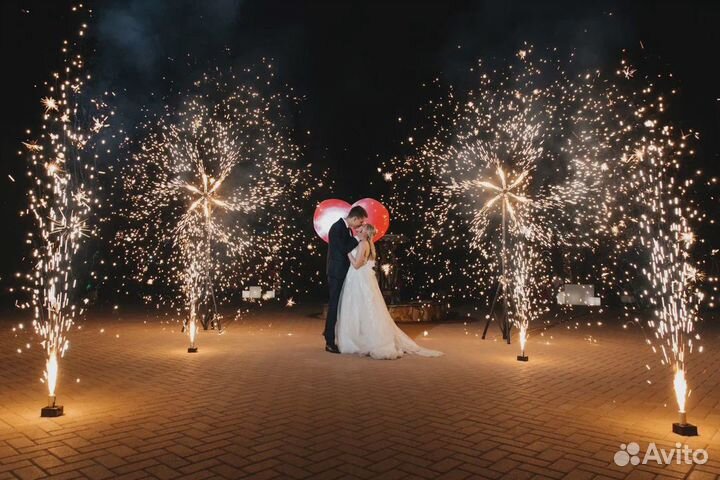 Тяжёлый Дым, Свет, Звук, Фонтаны, Конфетти, Салюты