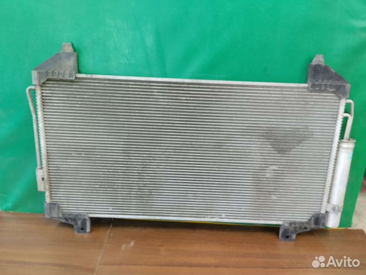 Продам радиатор Митсубиси Аутлендр