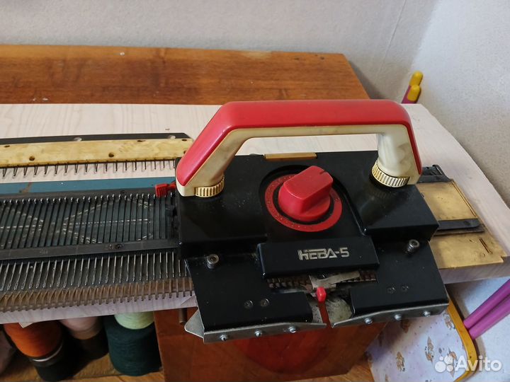 Вязальная машина нева 5