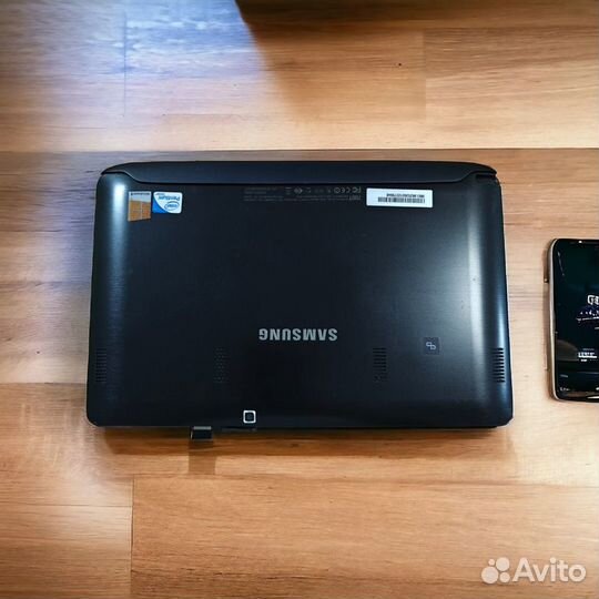 Планшет ноутбук Samsung 700T1C