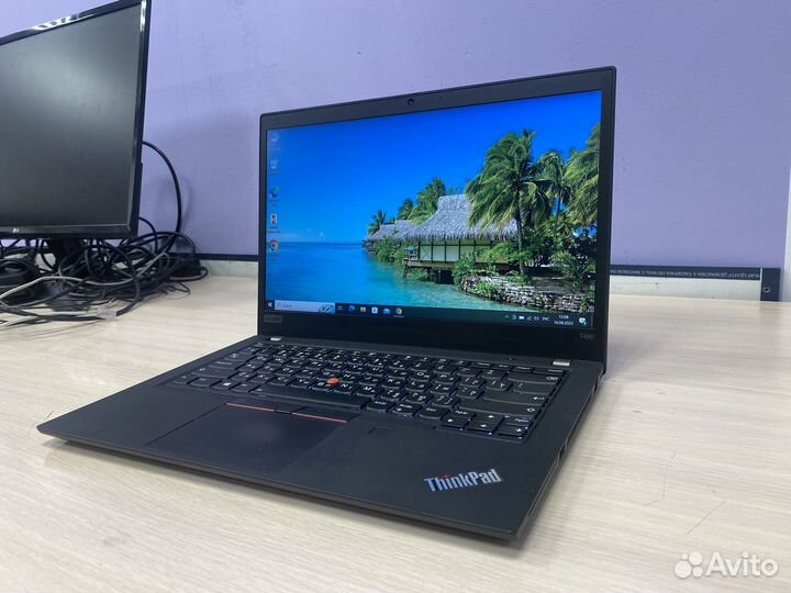 Lenovo Thinkpad T490, бизнес серия