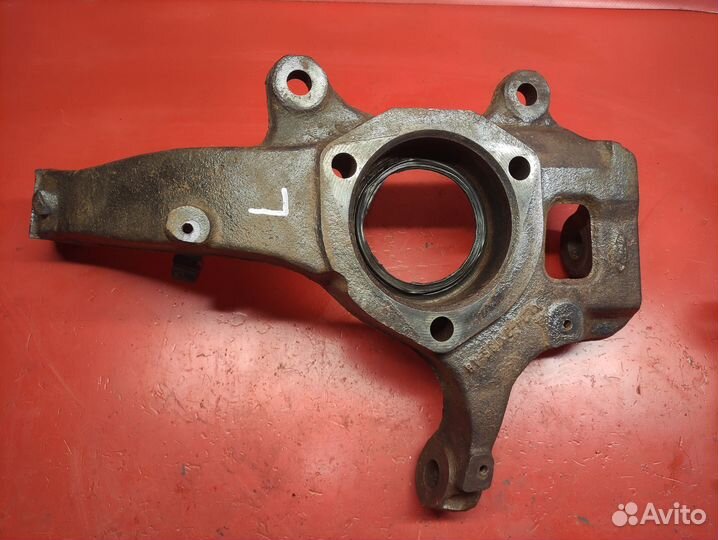 Поворотный кулак Lincoln Navigator 1997-2003