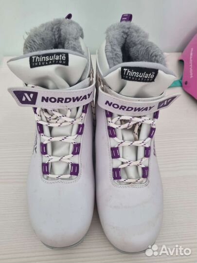 Лыжные ботинки женские р. 39-40