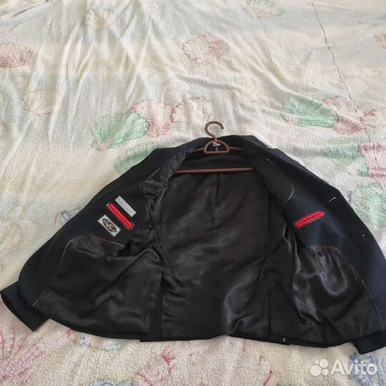 Школьный пиджак, жилет, бомбер