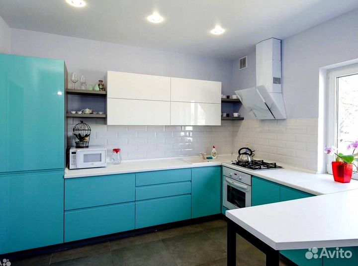 Кухни в минимализме на заказ в Москве