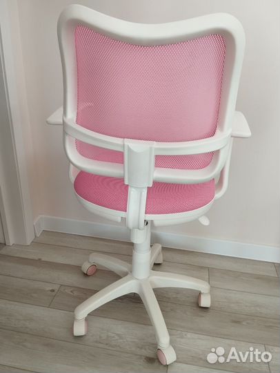 Компьютерное кресло для школьника бу