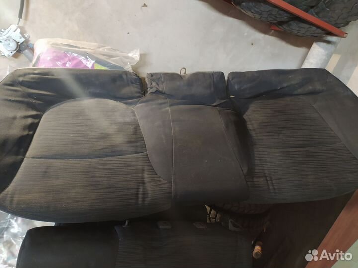 Заднее сиденье solaris