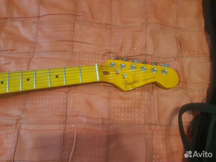 Гитара стратокастер