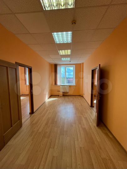 Офис, 16 и 48.2 м²