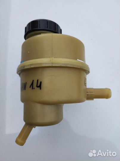 Бачок гур Renault Logan 2