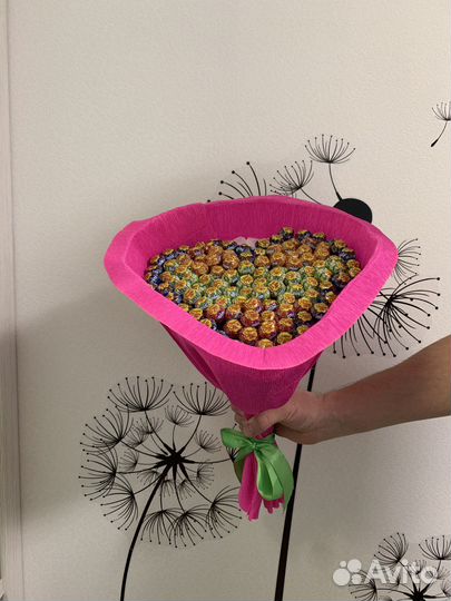 Сладкий букет из конфет