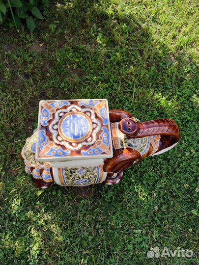 Керамический слон