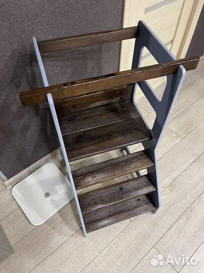 Башня помощника монтессори