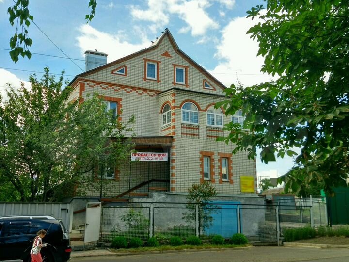 Дом 186 м² на участке 10 сот.