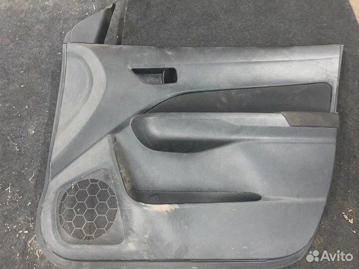 Обшивка двери передняя правая Suzuki Vitara 2LY