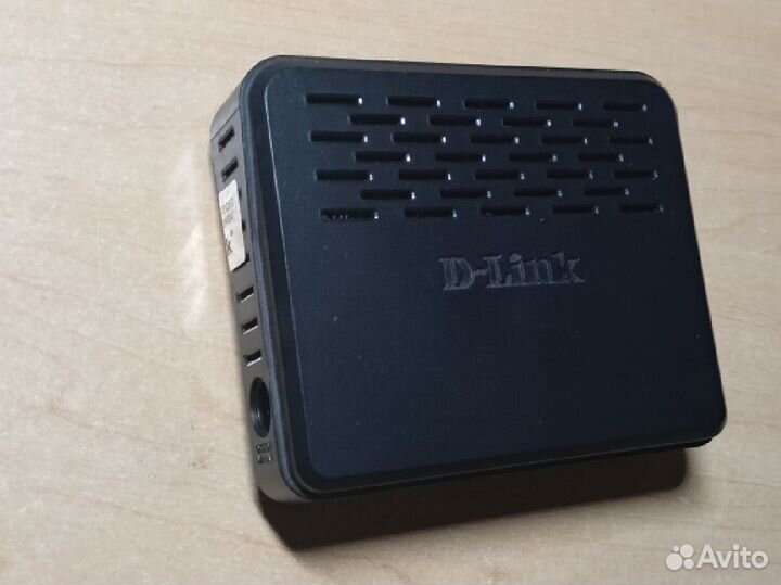 Коммутатор D-link DES-1005A