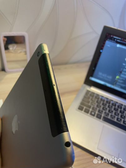 Планшет apple iPad mini 3