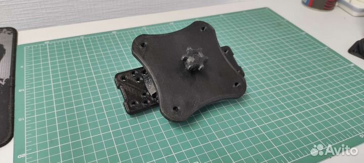 Крепление поворотное Garmin Lowrance Humminbird