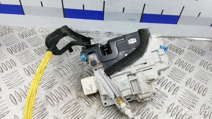 Замок двери задней левой Audi A6/RS6/S6