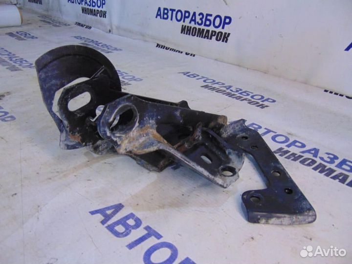 Кронштейн двигателя передний для Toyota RAV 4 201