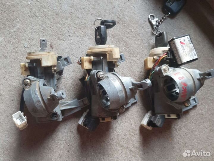 Замок зажигания Mitsubishi Lancer 9